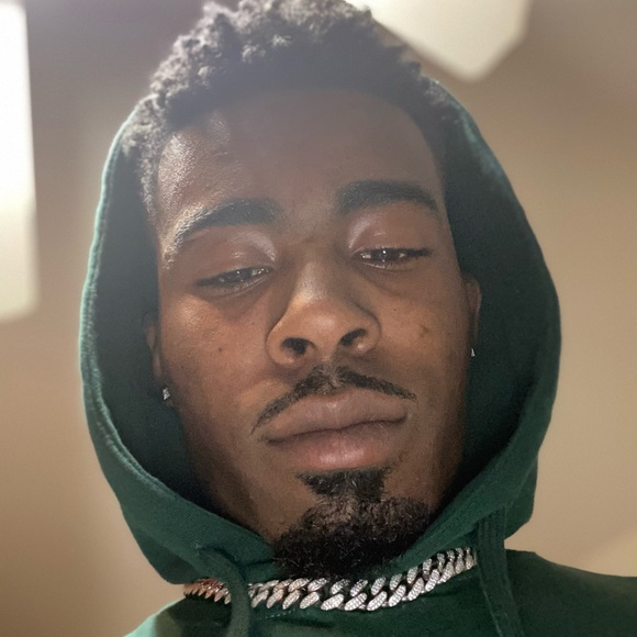 Meet your Posher, Derrick - Picture 1 of 1